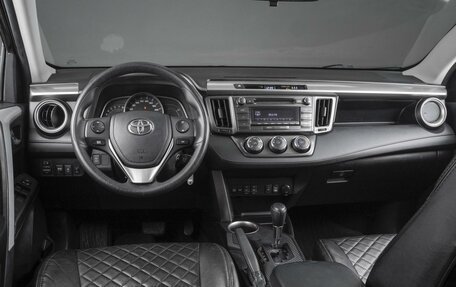 Toyota RAV4, 2013 год, 1 800 000 рублей, 6 фотография