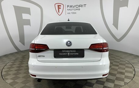 Volkswagen Jetta VI, 2016 год, 900 000 рублей, 3 фотография