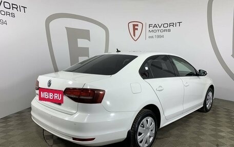 Volkswagen Jetta VI, 2016 год, 900 000 рублей, 6 фотография