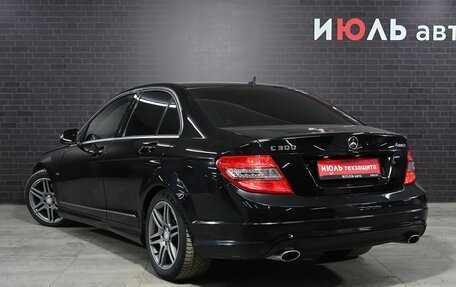 Mercedes-Benz C-Класс, 2010 год, 1 300 000 рублей, 4 фотография
