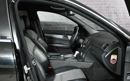 Mercedes-Benz C-Класс, 2010 год, 1 300 000 рублей, 10 фотография