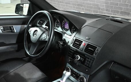 Mercedes-Benz C-Класс, 2010 год, 1 300 000 рублей, 13 фотография