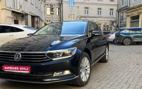 Volkswagen Passat B8 рестайлинг, 2019 год, 2 550 000 рублей, 13 фотография