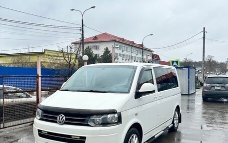 Volkswagen Multivan T5, 2011 год, 2 900 000 рублей, 1 фотография