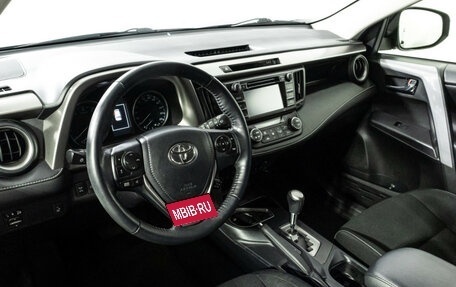 Toyota RAV4, 2015 год, 2 647 000 рублей, 11 фотография