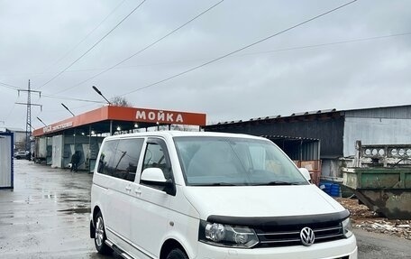 Volkswagen Multivan T5, 2011 год, 2 900 000 рублей, 2 фотография