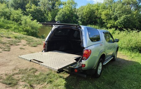 Mitsubishi L200 IV рестайлинг, 2011 год, 1 330 000 рублей, 3 фотография