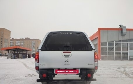 Mitsubishi L200 IV рестайлинг, 2011 год, 1 330 000 рублей, 8 фотография