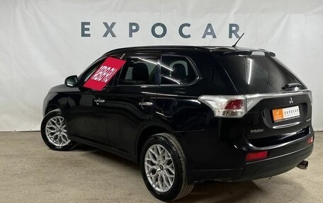 Mitsubishi Outlander III рестайлинг 3, 2012 год, 1 620 000 рублей, 3 фотография