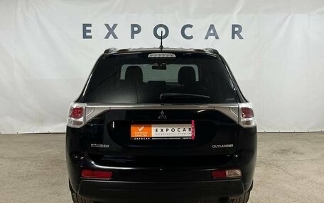 Mitsubishi Outlander III рестайлинг 3, 2012 год, 1 620 000 рублей, 4 фотография