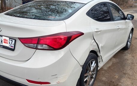 Hyundai Elantra V, 2014 год, 750 000 рублей, 3 фотография