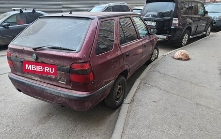 Skoda Felicia I рестайлинг, 1998 год, 100 000 рублей, 2 фотография