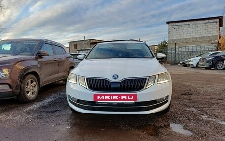 Skoda Octavia, 2018 год, 2 350 000 рублей, 2 фотография