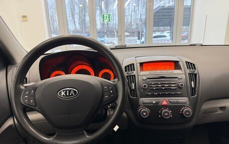 KIA cee'd I рестайлинг, 2008 год, 650 000 рублей, 18 фотография