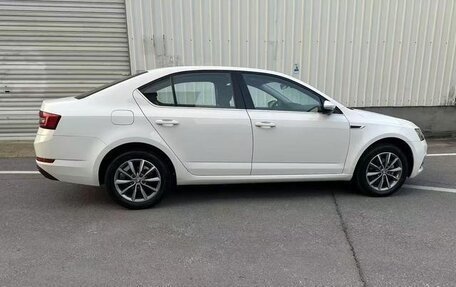 Skoda Octavia, 2020 год, 1 300 000 рублей, 6 фотография