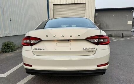 Skoda Octavia, 2020 год, 1 300 000 рублей, 4 фотография