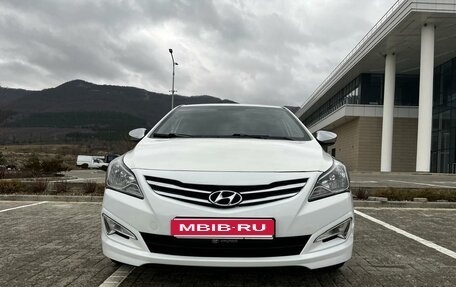 Hyundai Solaris II рестайлинг, 2014 год, 630 000 рублей, 1 фотография