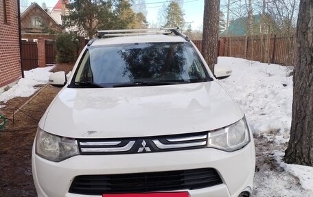 Mitsubishi Outlander III рестайлинг 3, 2012 год, 1 200 000 рублей, 2 фотография