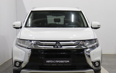 Mitsubishi Outlander III рестайлинг 3, 2017 год, 2 082 000 рублей, 2 фотография