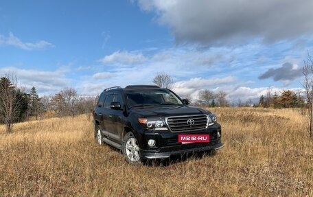 Toyota Land Cruiser 200, 2014 год, 3 700 000 рублей, 2 фотография