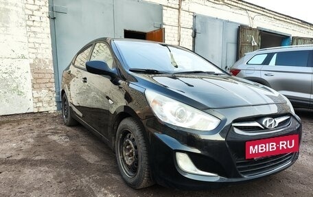 Hyundai Solaris II рестайлинг, 2011 год, 890 000 рублей, 2 фотография