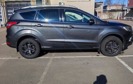 Ford Kuga III, 2019 год, 2 350 000 рублей, 2 фотография