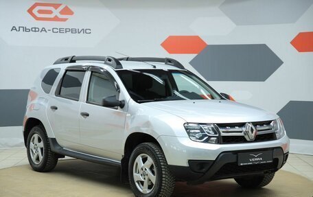 Renault Duster I рестайлинг, 2017 год, 920 000 рублей, 3 фотография