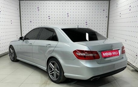 Mercedes-Benz E-Класс, 2011 год, 1 600 000 рублей, 5 фотография