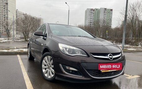 Opel Astra J, 2013 год, 1 300 000 рублей, 7 фотография