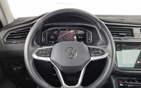 Volkswagen Tiguan II, 2022 год, 3 391 000 рублей, 6 фотография