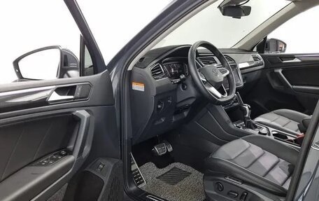 Volkswagen Tiguan II, 2022 год, 3 391 000 рублей, 8 фотография