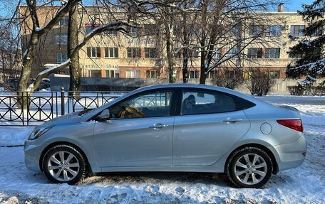 Hyundai Solaris II рестайлинг, 2011 год, 960 000 рублей, 2 фотография