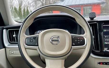 Volvo XC60 II, 2018 год, 3 600 000 рублей, 21 фотография