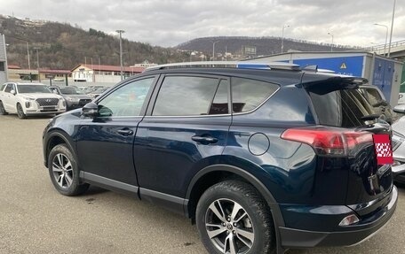Toyota RAV4, 2019 год, 2 325 000 рублей, 4 фотография