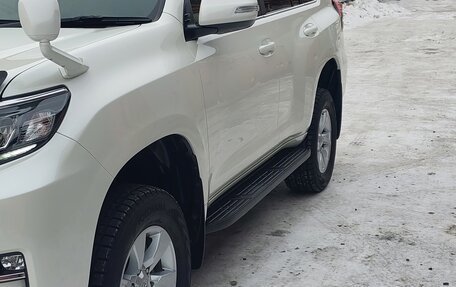 Toyota Land Cruiser Prado 150 рестайлинг 2, 2019 год, 4 550 000 рублей, 4 фотография