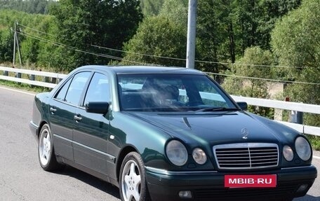 Mercedes-Benz E-Класс, 1997 год, 800 000 рублей, 2 фотография