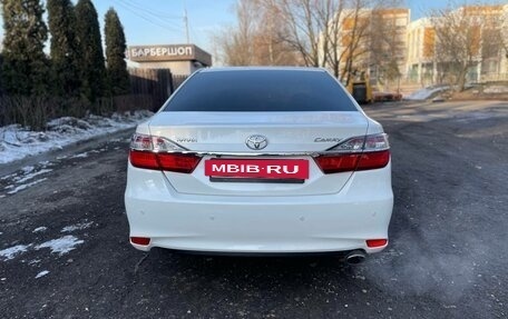 Toyota Camry, 2015 год, 1 790 000 рублей, 10 фотография