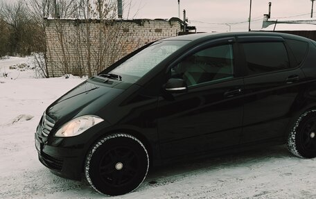 Mercedes-Benz A-Класс, 2010 год, 1 050 000 рублей, 1 фотография