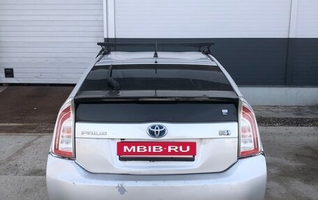 Toyota Prius, 2011 год, 1 100 000 рублей, 5 фотография