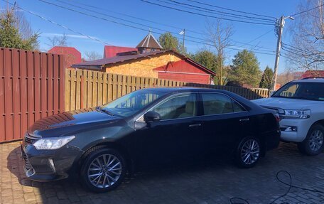 Toyota Camry, 2015 год, 2 350 000 рублей, 3 фотография