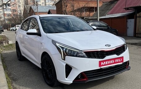 KIA Rio IV, 2021 год, 2 000 000 рублей, 3 фотография