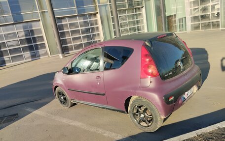 Peugeot 107 I рестайлинг, 2013 год, 430 000 рублей, 4 фотография