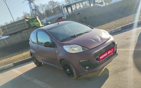 Peugeot 107 I рестайлинг, 2013 год, 430 000 рублей, 2 фотография