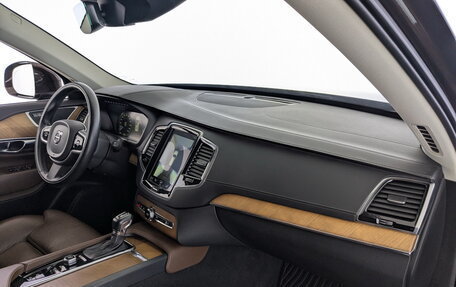 Volvo XC90 II рестайлинг, 2018 год, 4 100 000 рублей, 23 фотография