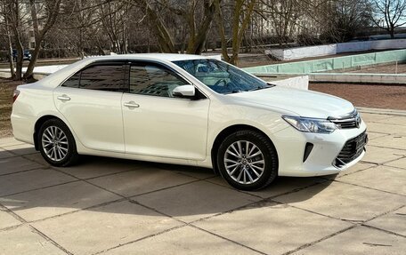 Toyota Camry, 2015 год, 2 280 000 рублей, 3 фотография