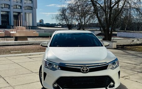 Toyota Camry, 2015 год, 2 280 000 рублей, 9 фотография