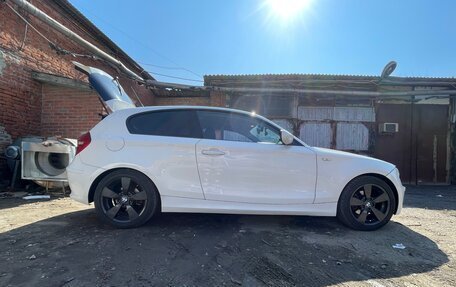 BMW 1 серия, 2010 год, 1 600 000 рублей, 3 фотография