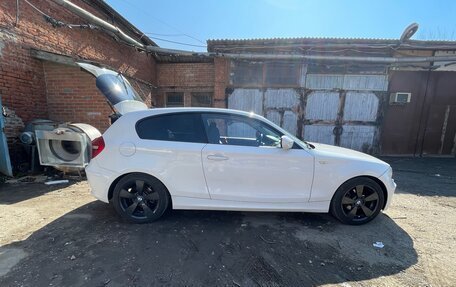 BMW 1 серия, 2010 год, 1 600 000 рублей, 4 фотография