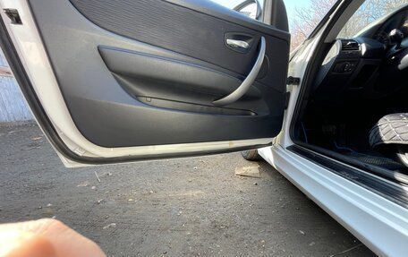 BMW 1 серия, 2010 год, 1 600 000 рублей, 13 фотография