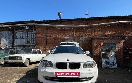 BMW 1 серия, 2010 год, 1 600 000 рублей, 2 фотография